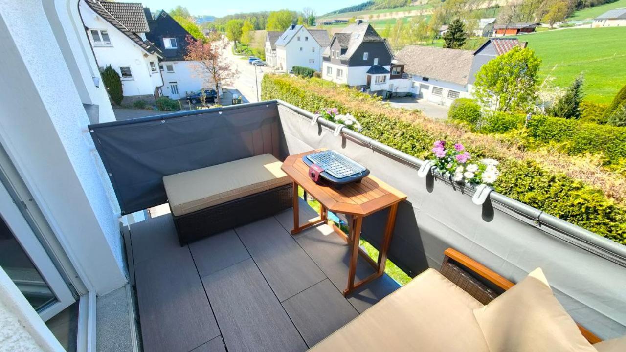 Modernes 3-Zimmer Loft Mit Balkon Hennesee 5 Min Eslohe Eksteriør billede