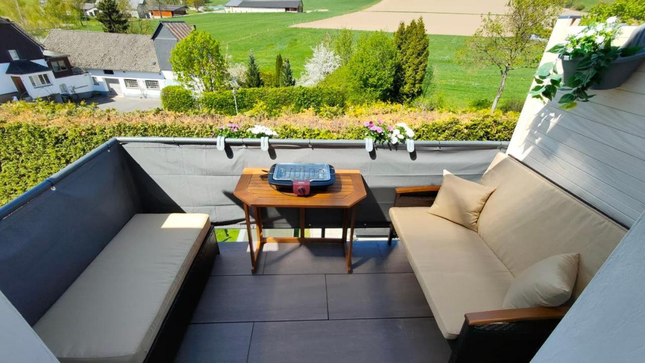 Modernes 3-Zimmer Loft Mit Balkon Hennesee 5 Min Eslohe Eksteriør billede